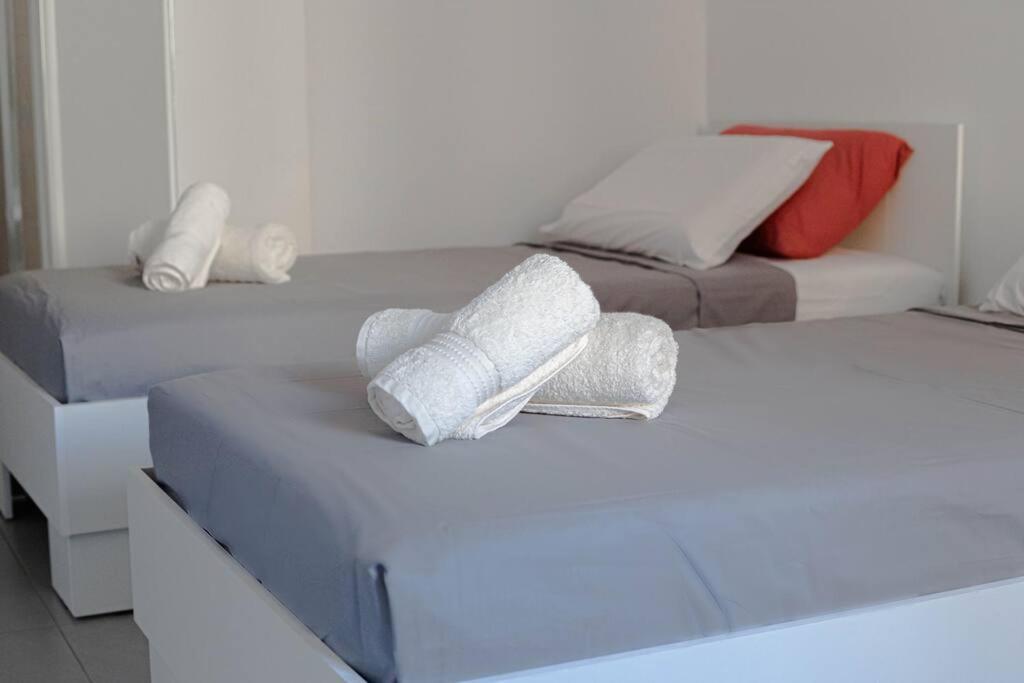 Seafront Two Bedroom Apartment St. Julian's Zewnętrze zdjęcie